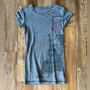 Women’s size XS shirt